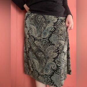 Elegant Paisley Black and Green Skirt